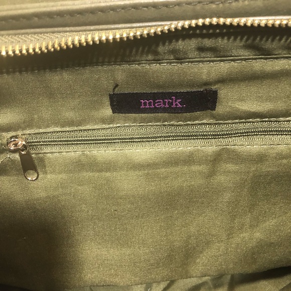 NEW Mark By Avon Duty Bound Army Green Purse Bag - Picture 5 of 8